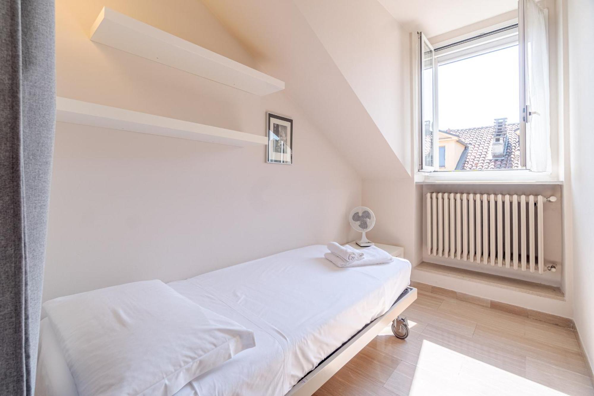 Apartmán Casa Valeggio Attic Apt Few Steps From Porta Nuova Turín Exteriér fotografie
